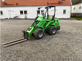 Chargeuse sur pneus AVANT