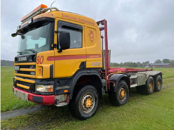 Camion ampliroll SCANIA 124