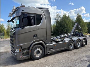 Camion ampliroll SCANIA S 650