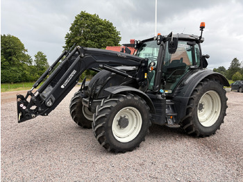 Tracteur agricole VALTRA N154