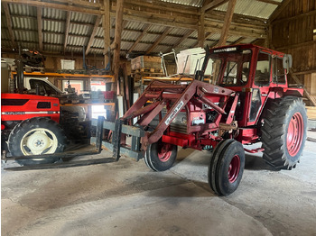 Tracteur agricole VOLVO