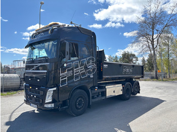 Camion ampliroll VOLVO FH