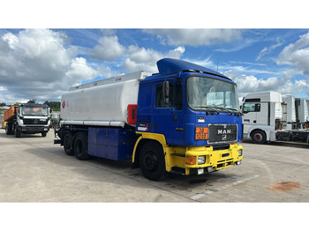 Crédit-bail de MAN 26.402 (18.000 L / 6X2 / 6 CYLINDER / FRONT STEEL / 3 COMPARTIMENTS) MAN 26.402 (18.000 L / 6X2 / 6 CYLINDER / FRONT STEEL / 3 COMPARTIMENTS): photos 3