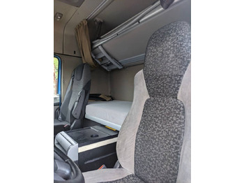 Tracteur routier DAF XF 105.460 Tractor unit: photos 5