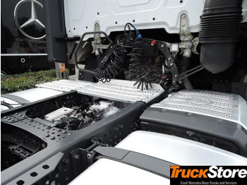 Tracteur routier Mercedes-Benz Actros 1851 LS: photos 2