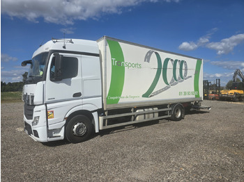 Camion fourgon MERCEDES-BENZ