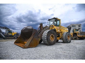 Chargeuse sur pneus VOLVO L150