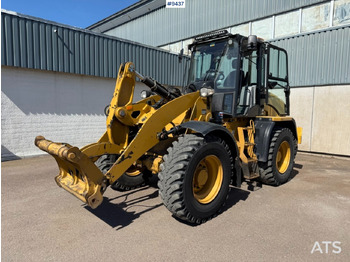 Chargeuse sur pneus CATERPILLAR 910