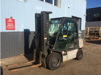 Chariot élévateur diesel NISSAN