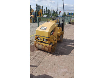 Compacteur CATERPILLAR