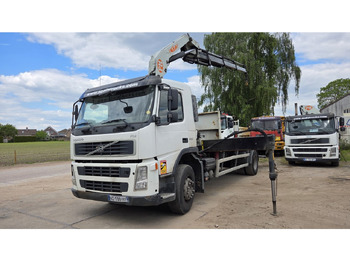 Camion plateau VOLVO FM 330