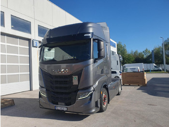 Tracteur routier IVECO S-WAY