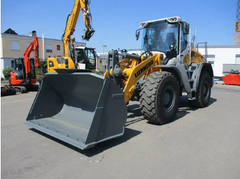 Chargeuse sur pneus LIEBHERR L 526