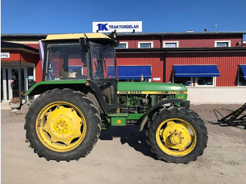 Tracteur agricole JOHN DEERE 2140