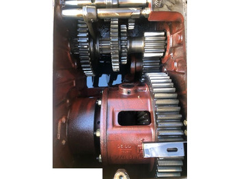 Transmission pour Machine agricole Claas Dominator - Skrzynia Biegów [CZĘŚCI]: photos 2