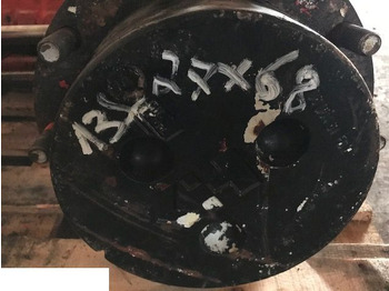 Fusée d'essieu MANITOU