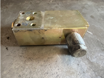 Pièces de rechange pour Pelle sur pneus Mecalac 12 XVT - zamek zawór siłownika podpory: photos 3