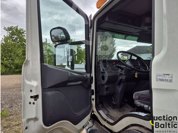 Tracteur routier Scania P 94-260: photos 4