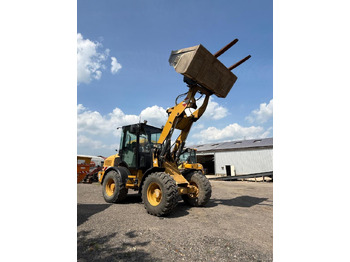 Chargeuse sur pneus CATERPILLAR 908H