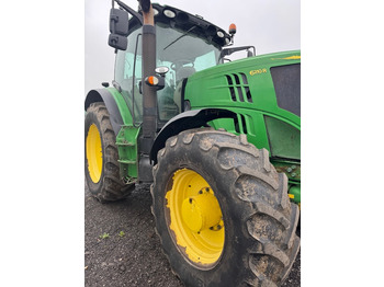 Tracteur agricole JOHN DEERE 6210R