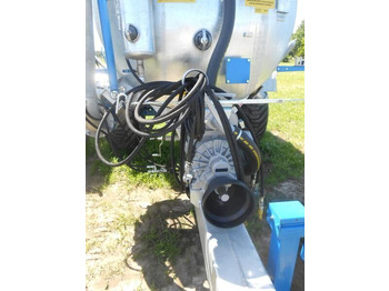 Tonne à lisier neuf MEPROZET Güllefässer/ Slurry tank/ Beczkowóz T-528/5 (PN60/3): photos 3 Tonne à lisier neuf MEPROZET Güllefässer/ Slurry tank/ Beczkowóz T-528/5 (PN60/3): photos 3