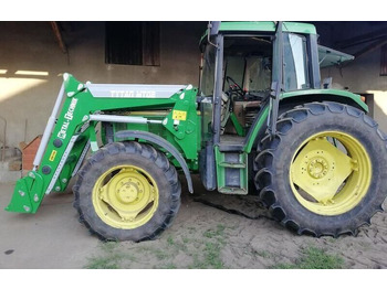 Chargeur frontal pour tracteur METAL-TECHNIK