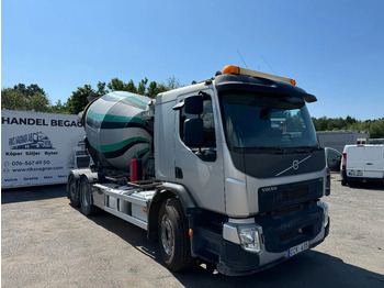 Camion malaxeur VOLVO FE 320