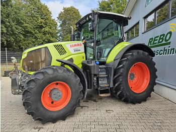 Tracteur agricole CLAAS Axion 830