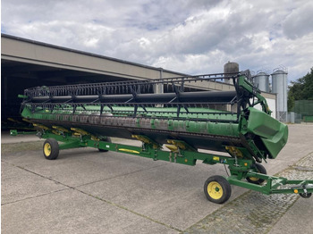 Moissonneuse-batteuse JOHN DEERE