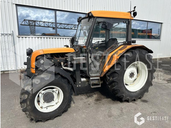 Tracteur agricole RENAULT