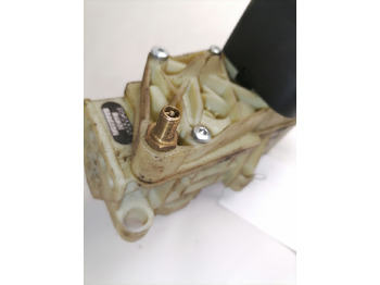 Pièce universelle pour Camion Scania Handbrake control lever 1774972: photos 5