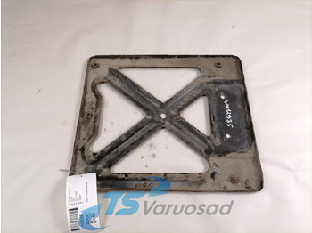 Pièce universelle pour Camion Volvo Mudguard bracket 82271846: photos 2 Pièce universelle pour Camion Volvo Mudguard bracket 82271846: photos 2