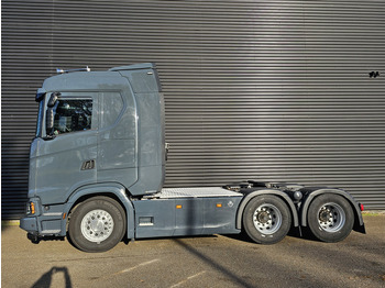 Tracteur routier Scania S730 V8 6x4 / HYDRAULIC / FULL AIR / RETARDER: photos 5 Tracteur routier Scania S730 V8 6x4 / HYDRAULIC / FULL AIR / RETARDER: photos 5