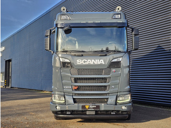 Tracteur routier Scania S730 V8 6x4 / HYDRAULIC / FULL AIR / RETARDER: photos 4 Tracteur routier Scania S730 V8 6x4 / HYDRAULIC / FULL AIR / RETARDER: photos 4