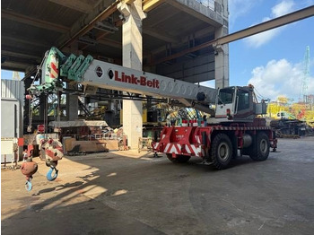 Grue automotrice lente