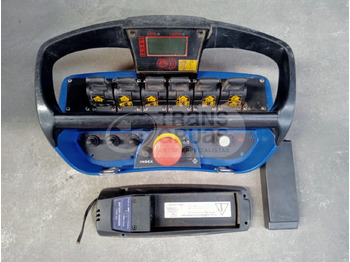 Grue auxiliaire FASSI