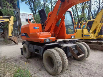 Pelle sur pneus DOOSAN DH150W