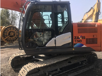 Pelle sur chenille Hitachi ZX130: photos 3