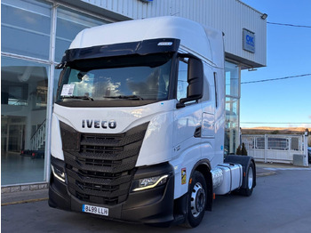 Tracteur routier IVECO