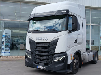 Tracteur routier IVECO