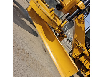 Niveleuse CATERPILLAR 140H