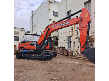 Pelle sur chenille DOOSAN DX340LC
