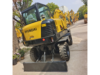 Pelle sur pneus HYUNDAI R60W-7 R 60 W - 7: photos 4