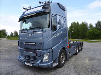 Camion ampliroll VOLVO FH16