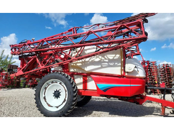 Pulvérisateur traîné