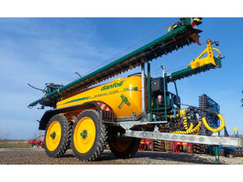 Pulvérisateur traîné