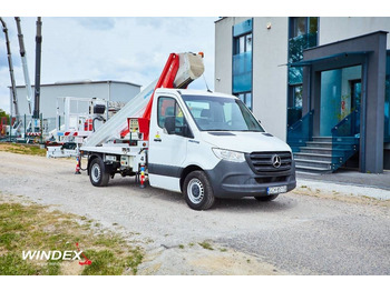 Camion avec nacelle MULTITEL