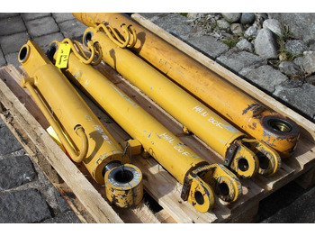 Vérin hydraulique HANOMAG