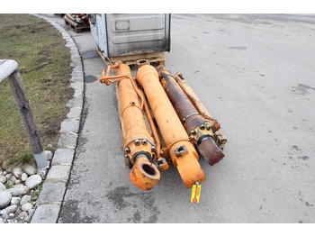 Vérin hydraulique pour Engins de chantier Hitachi FH 220 LC: photos 2