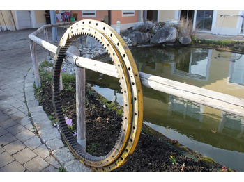 Couronne d'orientation LIEBHERR